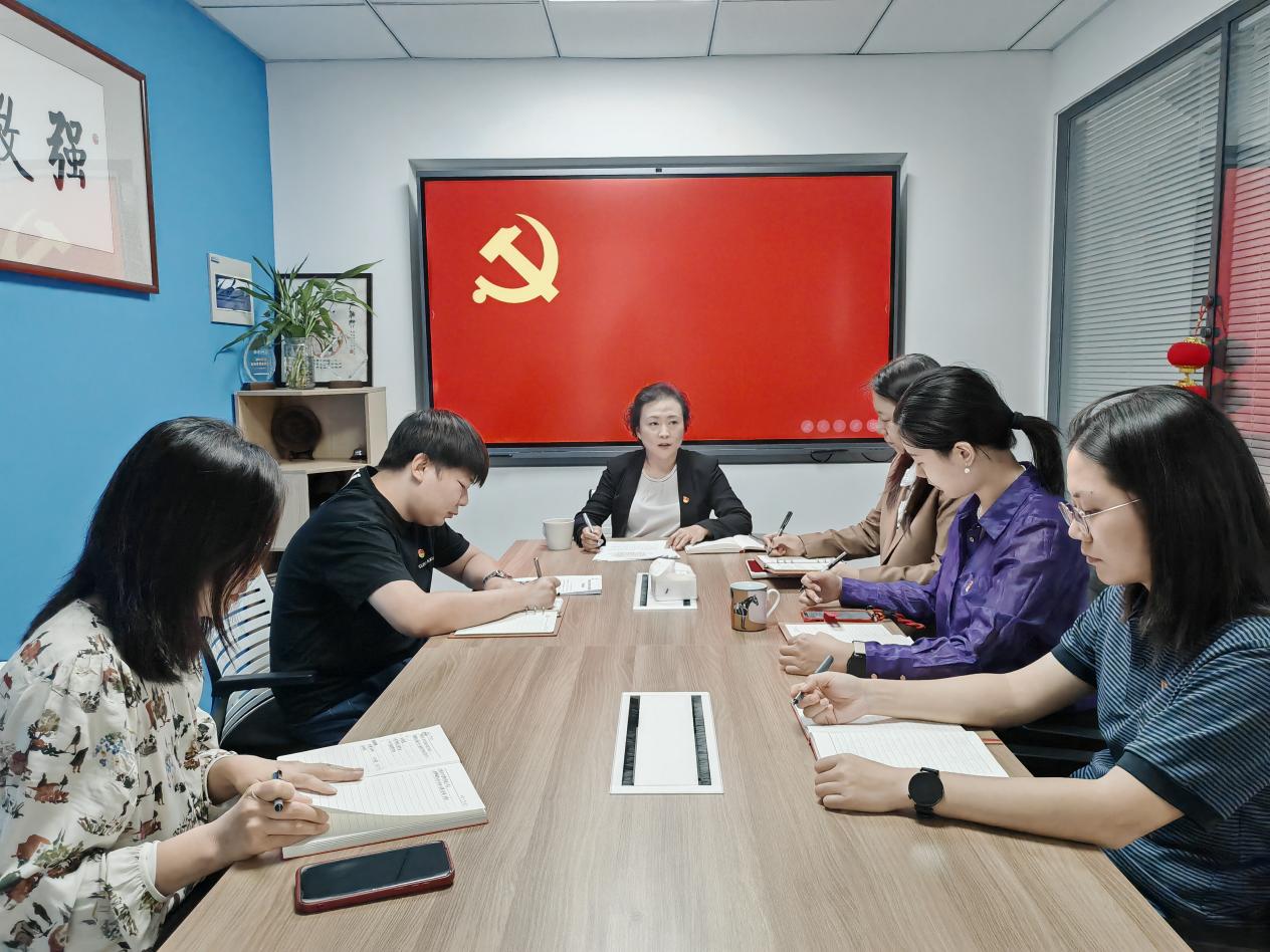 9795eb2802c909295ac8d16c15d0a7c